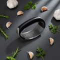 Garlic Press - Flat Lay Dark